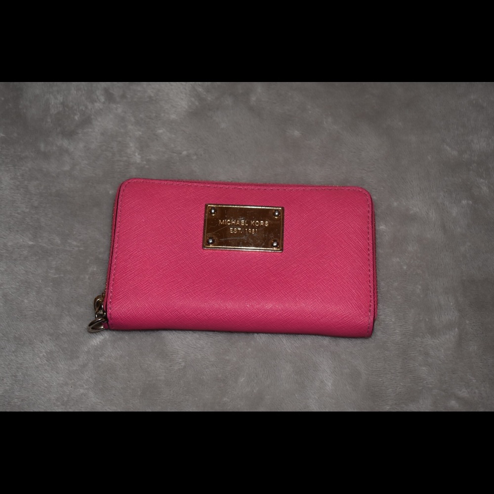 Hot pink Michael Kors billfold